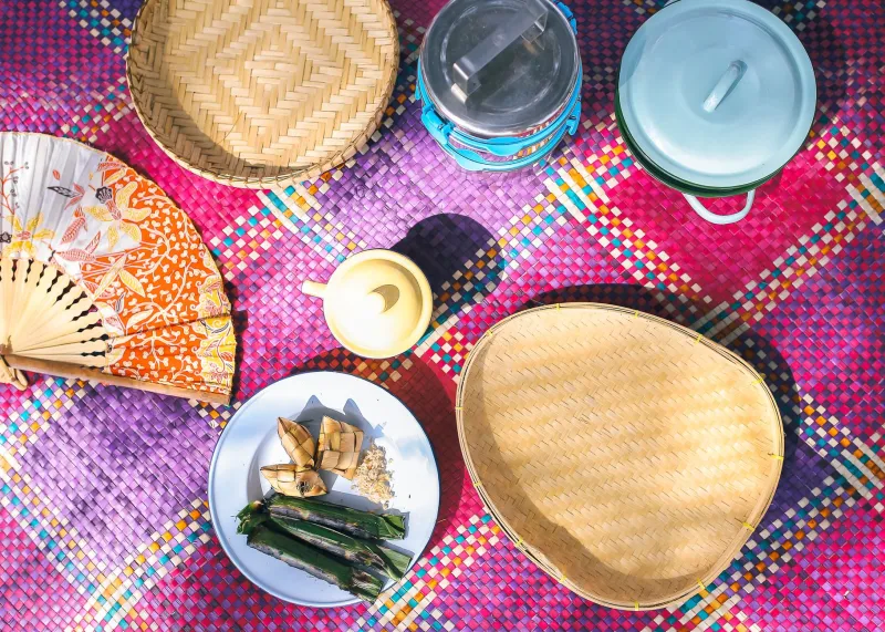 Ditch the Sad Desk Sandwich: Sindhi Packed Lunch Traditions Are the Upgrade American Lunch Breaks Desperately Need